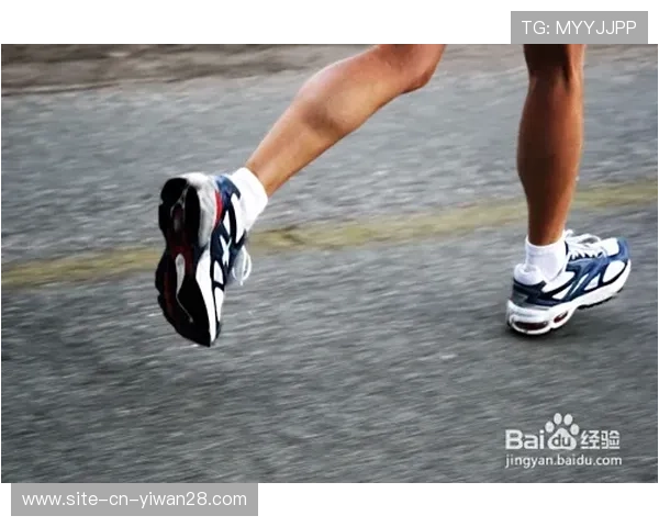 足球球星如何有效预防崴脚伤害的实用方法与训练技巧